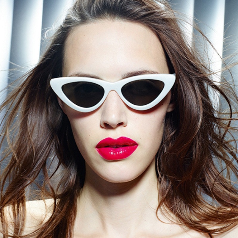 Lunettes de soleil œil de chat - Streetwear Brand Red avis et prix
